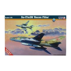 Mistercraft D019 1/72 Su-17M3R Recon Fitter Savaş Uçağı Demonte Plastik Maketi