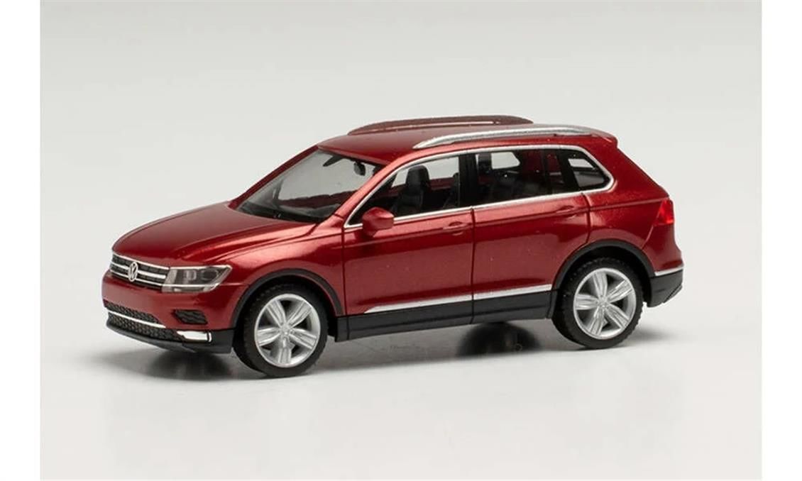 Herpa 038607-005 1/87 Ölçek VW Tiguan, Metalik Kırmızı, Sergilemeye Hazır Model Araç