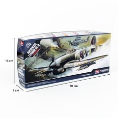 Academy 12462 1/72 Hawker Typhoon IB Savaş Uçağı Demonte Plastik Maketi