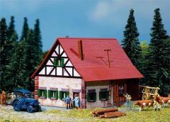 Faller 232537 1/160 Çiftlik Evi Demonte Plastik Maketi