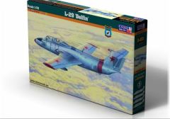 Mistercraft D221 1/72 L-29 Delfin Eğitim Uçağı Demonte Plastik Maketi