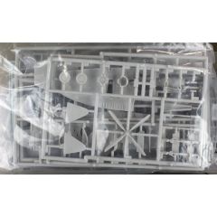 A05110 1/48 SUPERMARINE SPITFIRE MK VC/SEAFIRE III