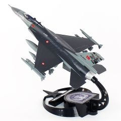 AkbaModel 1/48 F-16 Akıncı Filo Muharip Savaş Uçağı, Sergilemeye Hazır Standlı Model