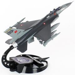 AkbaModel 1/48 F-16 Kaplan Filo Muharip Savaş Uçağı, Sergilemeye Hazır Standlı Model