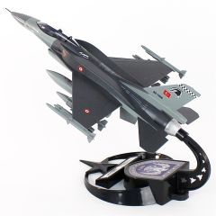 AkbaModel 1/48 F-16 Block 50+ Yarasa Filo Savaş Uçağı, Sergilemeye Hazır Standlı Model