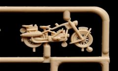 Italeri 6121S 1/72 WWII Alman Motorsikletli Askerler Demonte Plastik Maketi