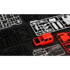 VS002 1/35 PICK UP W/EQUIPMENT