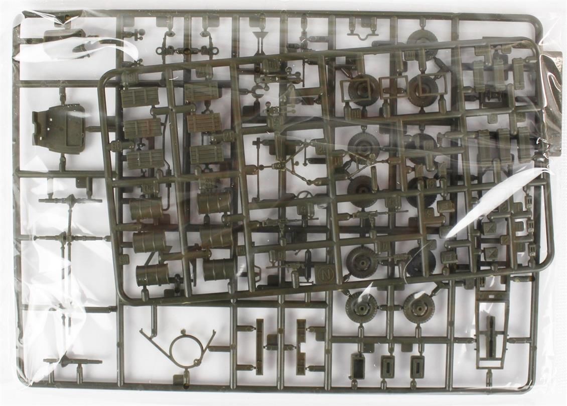 ACADEMY, Academy 13402 1/72 Amerikan. 2.5 ton Kargo kamyonu ve ...
