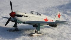 Modelsvit MSVIT4802 1/48 YAK-1 Sovyet Arktik Kayaklı Avcı Uçağı Plastik Model Kiti