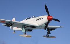Modelsvit MSVIT4802 1/48 YAK-1 Sovyet Arktik Kayaklı Avcı Uçağı Plastik Model Kiti