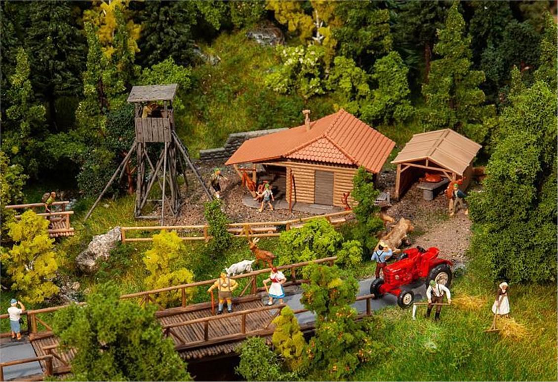 Faller 130637 1/87 Ahşap Zeminli Avcı Evi Demonte Plastik Maketi