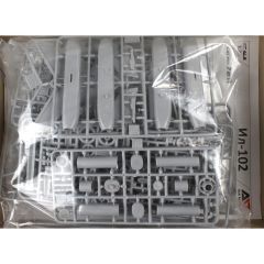 Modelsvit AAM7211  1/72 IL-102 Yer Taaruz Uçağı Plastik Model Kiti