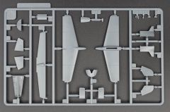 AMK 88002 1/48 Rus L-29 Delfin Demonte Plastik Eğitim Uçağı Maketi