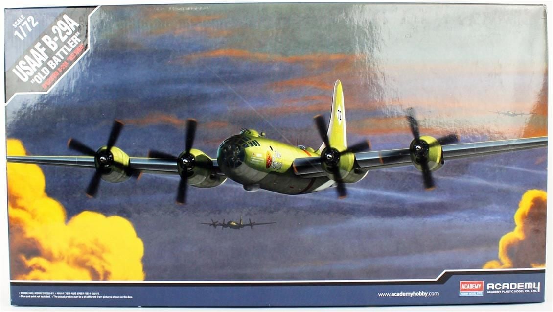 Academy 12517 1/72 USAAF B-29A (Old Battler) Savaş Uçağı Demonte Plastik Maketi