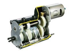 1/14 R/C VOLVO FH16 GLOBETROTTER XL 750 4x2 TIR (KİT DEMONTE)