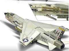 Academy 12521 1/72 USN F-8E VF-162 (The Hunters) Savaş Uçağı Demonte Plastik Maketi