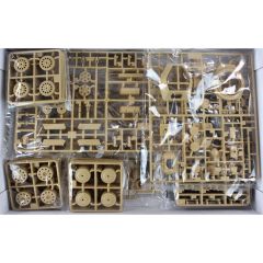 Academy 13502 1/35 T-34 747(R) Alman Versiyonu Tankı Demonte Plastik Maketi