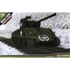Academy 13500 1/35 Amerikan Kara Kuvvetleri M4A3 76mm Sherman Orta Tankı Demonte Plastik Maketi