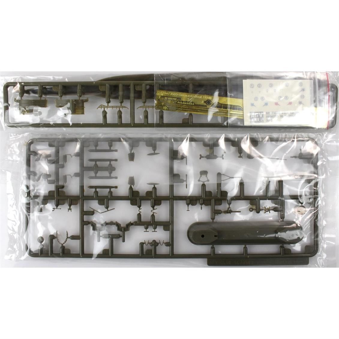 AFV Club SE73505 1/350 German U-Boat Type VII D Mayın İmha Denizaltısı Demonte Plastik Maketi