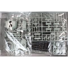 Academy 13295 1/35 T-34/85 No.183 Factory Berlin 1945 Tankı Demonte Plastik Maketi