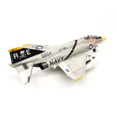Academy 12305 1/48 ABD Donanması F-4J Phantom II VF-84 Jolly Rogers Savaş Uçağı Demonte Plastik Maketi