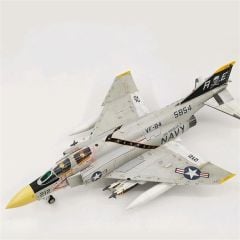 Academy 12305 1/48 ABD Donanması F-4J Phantom II VF-84 Jolly Rogers Savaş Uçağı Demonte Plastik Maketi