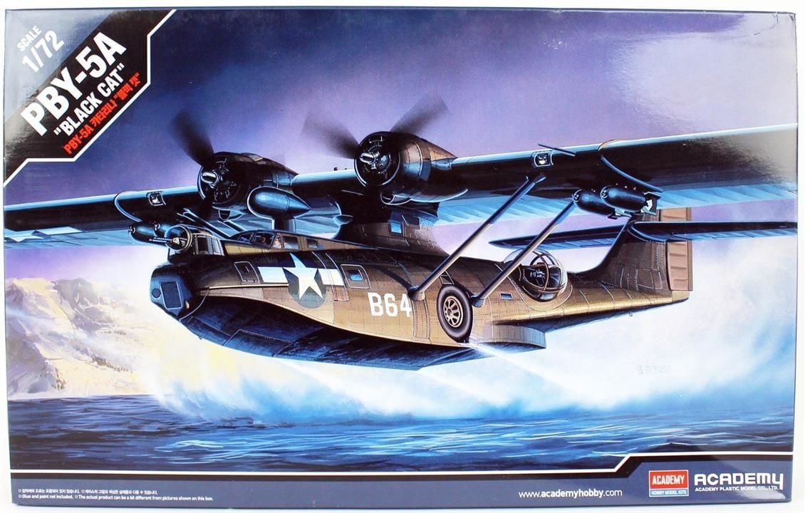 Academy 12487 1/72 PBY-5A Catalina (Siyah Kedi) Savaş Uçağı Demonte Plastik Maketi