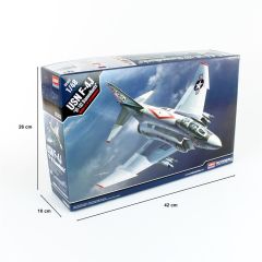 Academy 12323 1/48 USN F-4J VF-102 Diamondbacks Savaş Uçağı Demonte Plastik Maketi