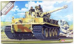 Academy 13239 1/35 German Tiger-I (Erken Dönem) Tankı Demonte Plastik Maketi