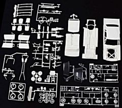AMT 872 1/25 1965 Mustang Araba  Demonte Plastik Maketi