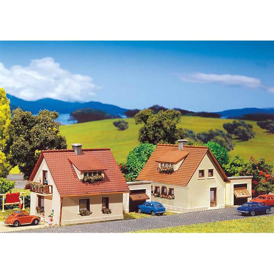 Faller 232226 1/160 Aile Evi ( 2 Adet ) Demonte Plastik Maketi