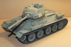 HobbyBoss 82602 1/16 Sovyet T-34/85 Tankı Demonte Plastik Maketi