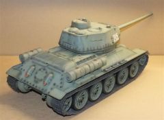 HobbyBoss 82602 1/16 Sovyet T-34/85 Tankı Demonte Plastik Maketi