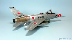 Trumpeter 02839 1/48 F-100D Super Sabre Savaş Uçağı Demonte Plastik Maketi