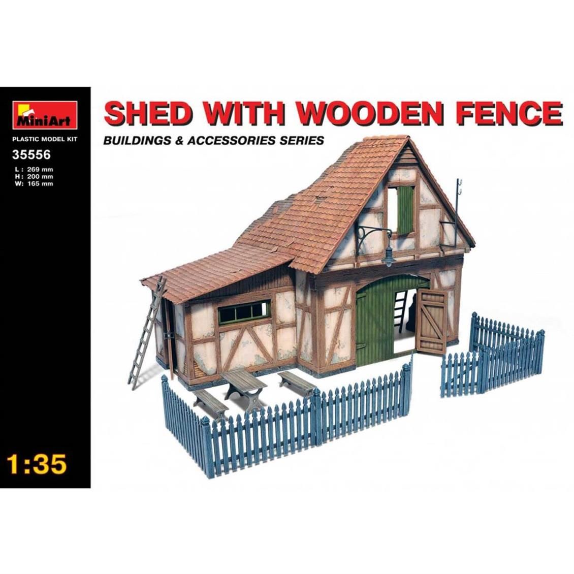 35556 1/35 SHED WITH WOODEN FENCE