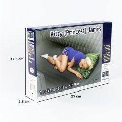 MasterBox 24046 1/24 Ölçek, Kamyon Sürücüsü Serisi, Kitty James, Plastik Figür Kiti