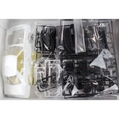 05579 1/24 JENESIS AUTO DR30 SKYLINE '84
