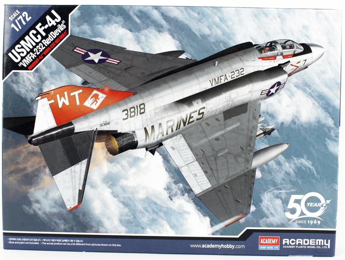 Academy 12556 1/72 F-4J VMFA-232 Savaş Uçağı Demonte Plastik Maketi